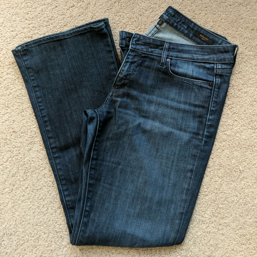 Levi's 553 mid rise dark wash boot cut jeans 8